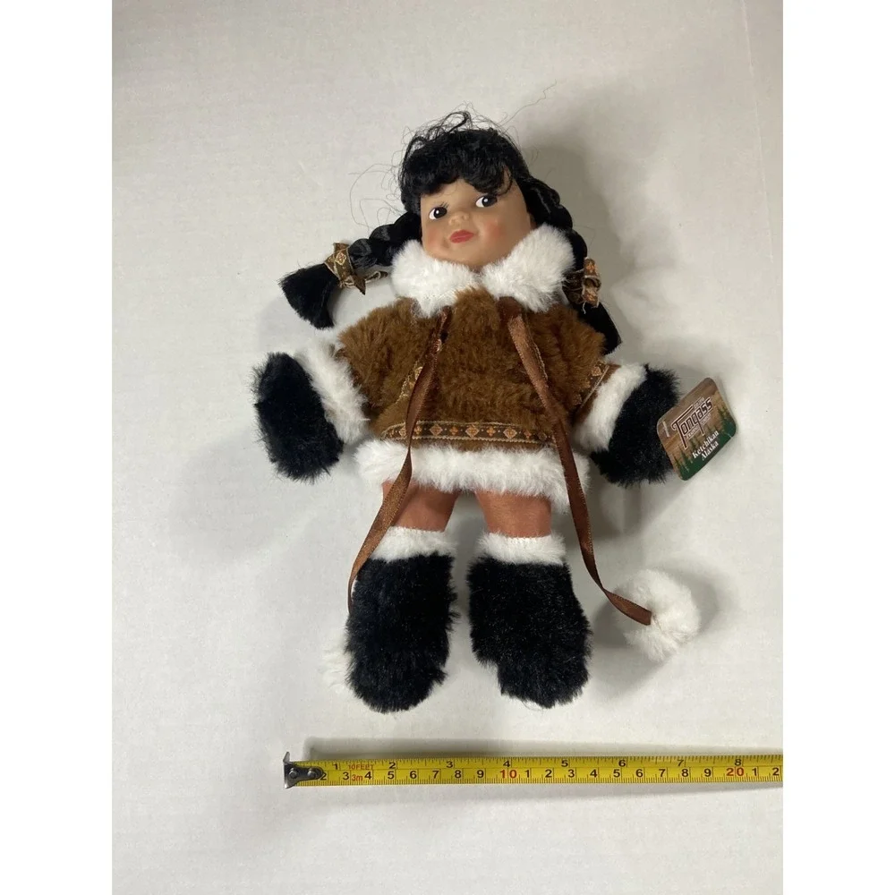 Tongass Trading Company Ketchikan Alaska Souvenir Doll Faux Fur Parka‎ 11 inch